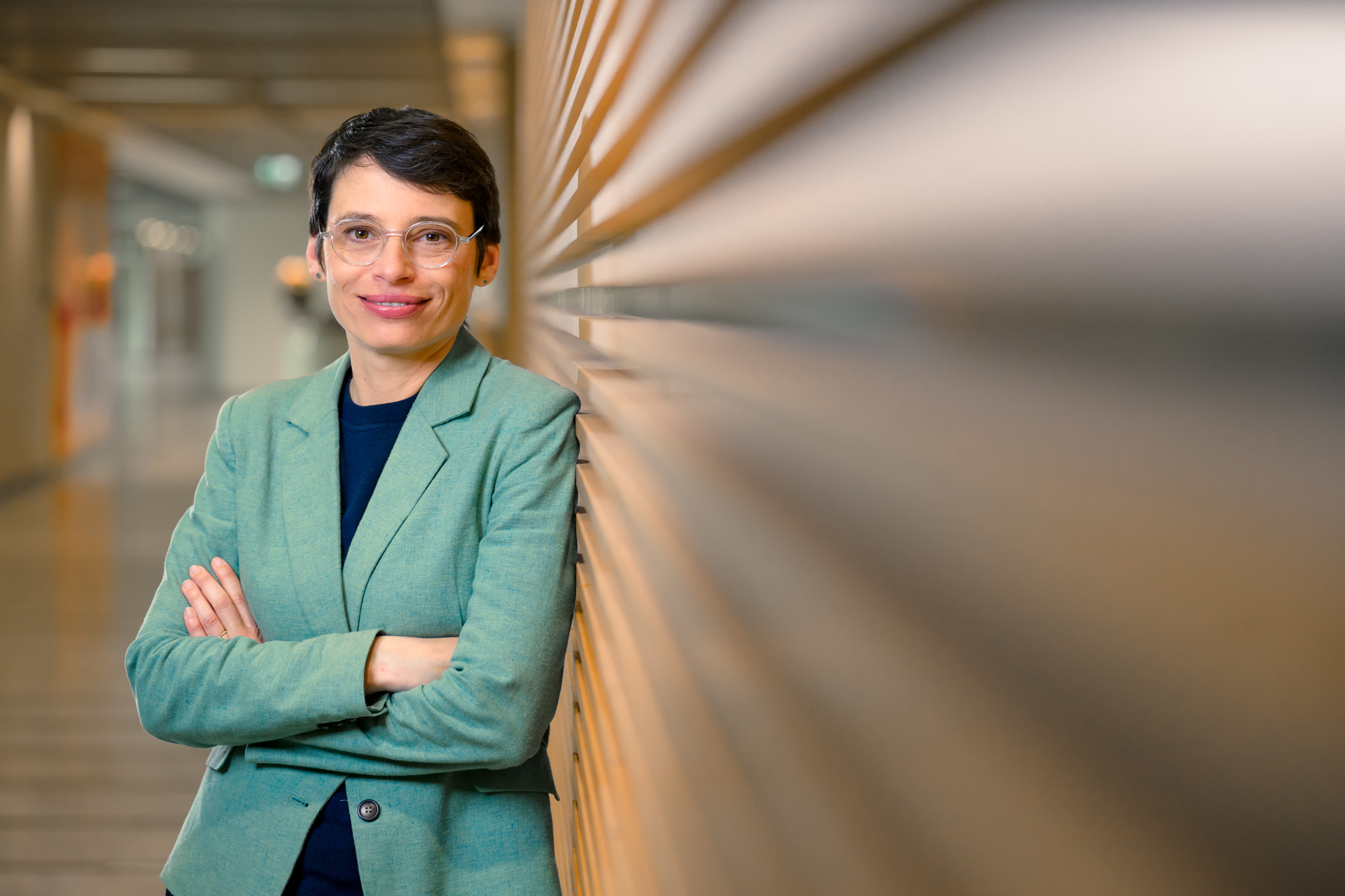 Portrait von Ministerin Josefine Paul