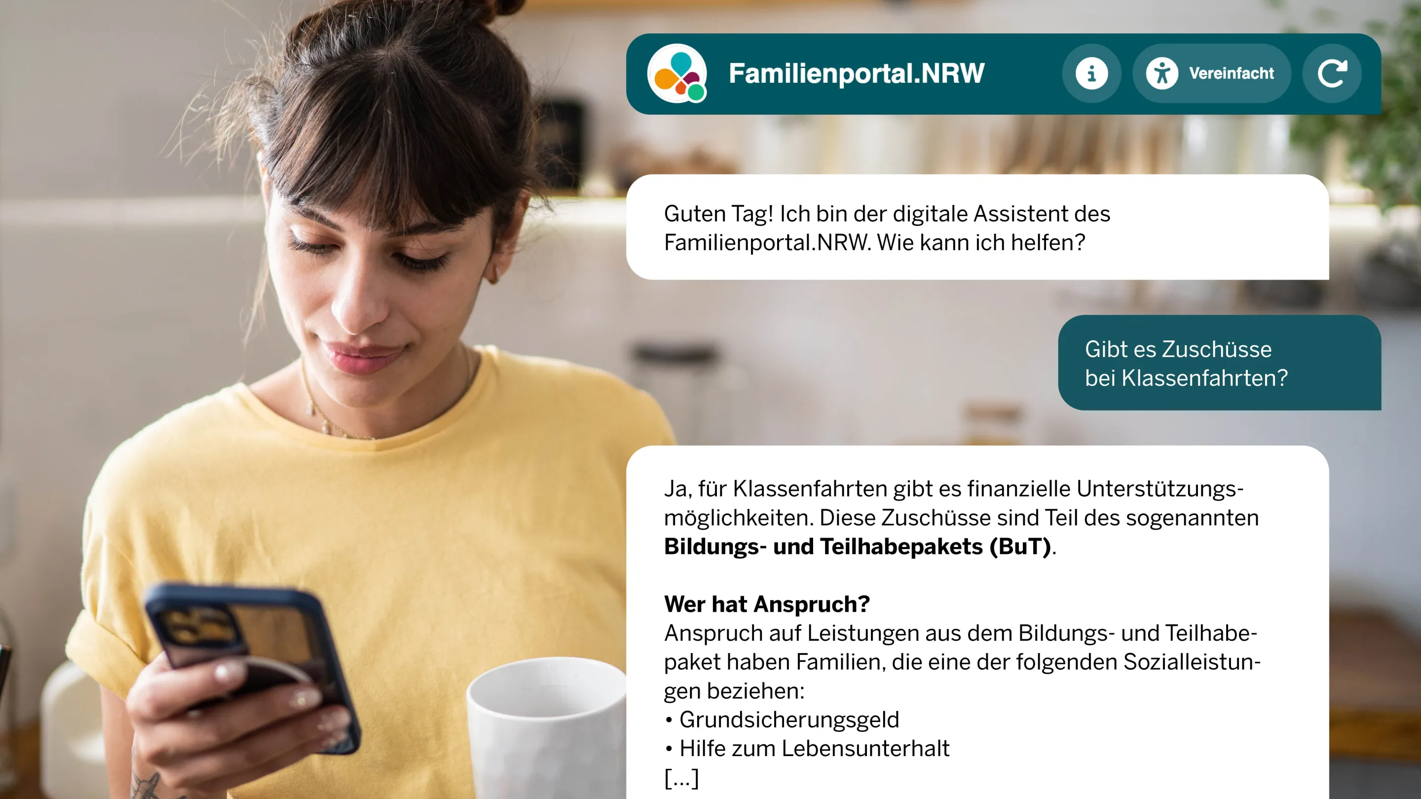 Eine Frau chattet mit dem KI-Chatbot des Familienportal.NRW zum Thema "Gibt es Zuschüsse für Klassenfahrten?"